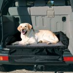 Trixie Cestovní pelech pro psa do zavazadlového prostoru 95 x 75cm